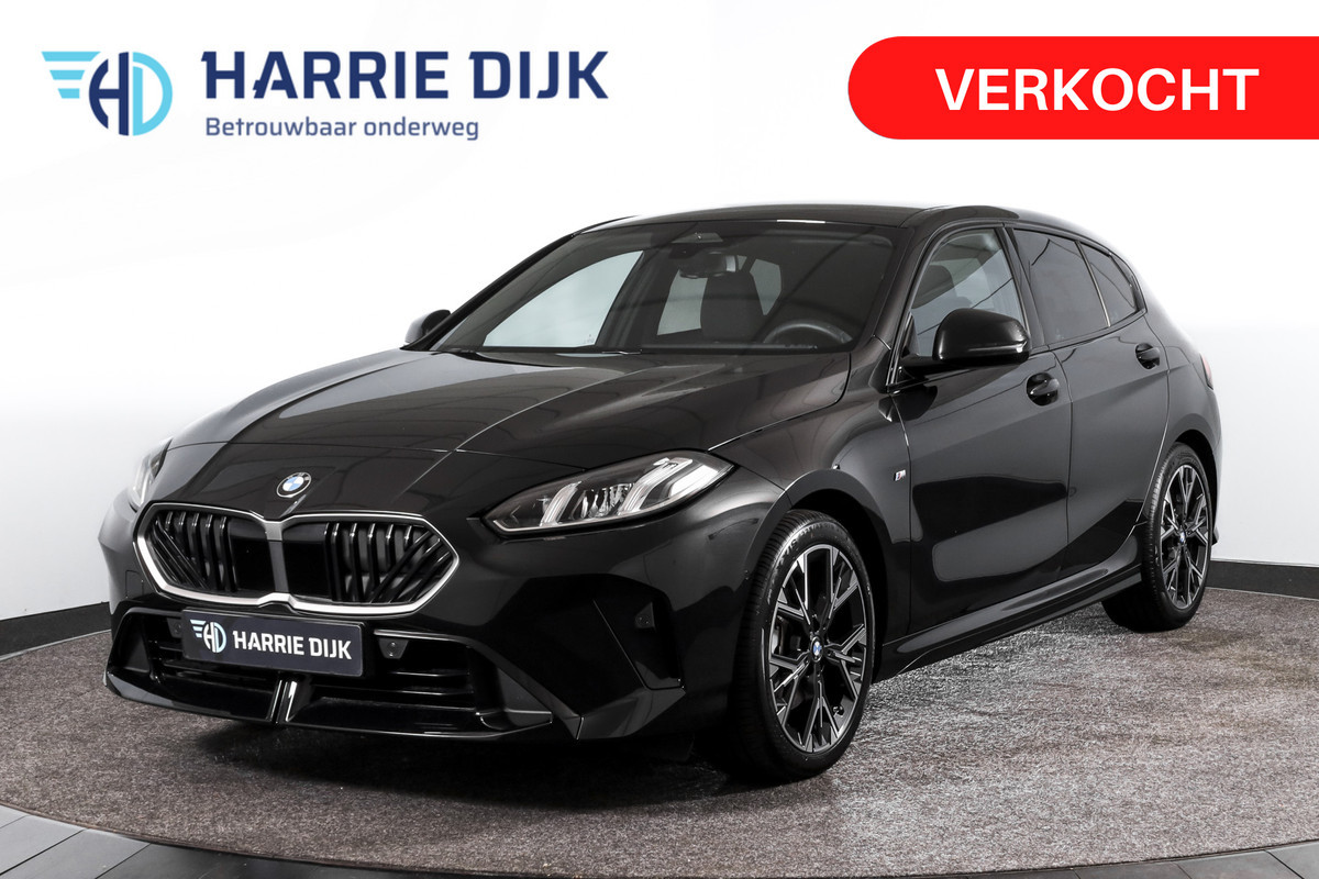 BMW 1-serie 120 M Sport (Nieuw Model) - Automaat | Dig. Cockpit | Adapt. Cruise | Stoelverw. | PDC | Camera | NAV + App. Connect | ECC | DAB | LM 18" | 4239 BMW 1-serie 120 M Sport (Nieuw Model) - Automaat | Dig. Cockpit | Adapt. Cruise | Stoelverw. | PDC | Camera | NAV + App. Connect | ECC | DAB | LM 18" | 4239