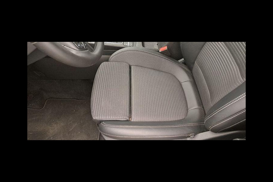 Ford Kuga 2.5 PHEV Titanium 225pk | Driver Assistance Pack | Technology Pack | Winterpack | AGR Stoelen met half leder | Trekhaak afneembaar | Michelin Cross Climate