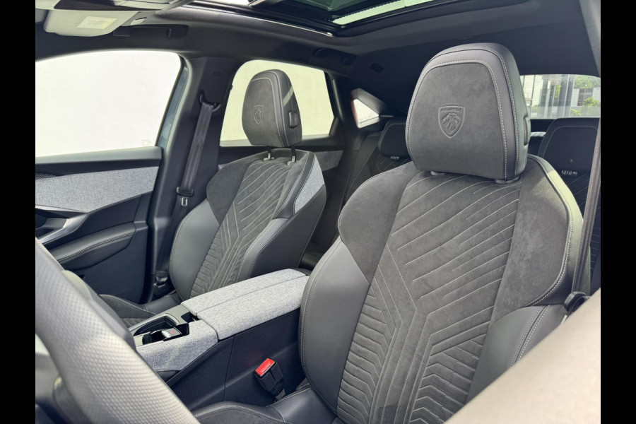 Peugeot E-3008 GT Avantage 73 kWh | Panoramadak | Meer foto's volgen