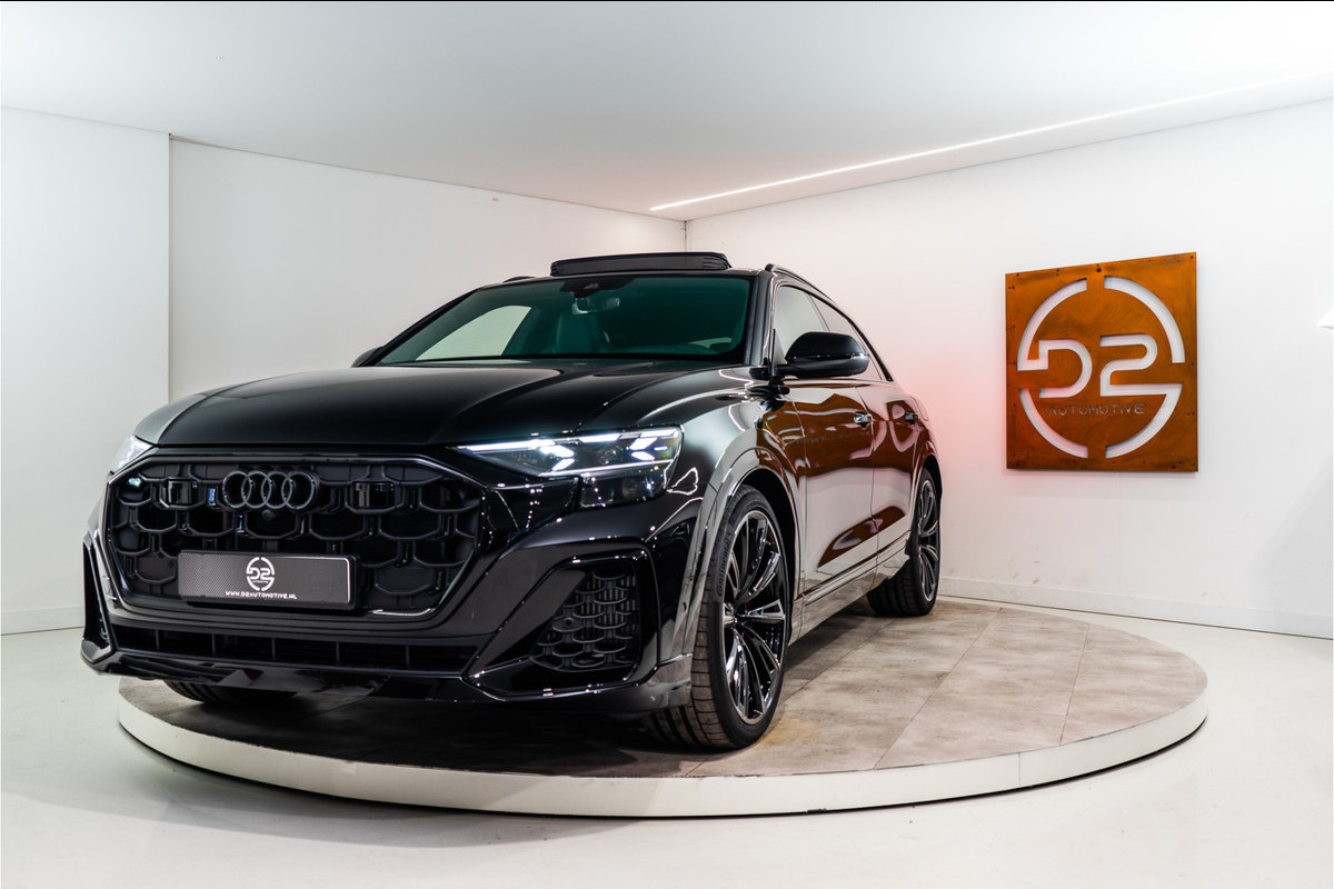 Audi Q8 60 TFSI E Quattro S-Edition Competition 490PK FACELIFT | NIEUW REG. 2025 | 5 Jaar Garantie | BOMVOL! Audi Q8 60 TFSI E Quattro S-Edition Competition 490PK FACELIFT | NIEUW REG. 2025 | 5 Jaar Garantie | BOMVOL!