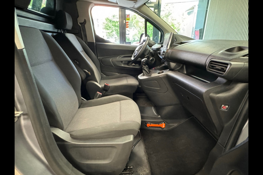Peugeot Partner 1.6 BlueHDI Premium APPLE CARPLAY / CRUISE / TREKHAAK / CAMERA / PARKEERSENSOREN / AIRCO