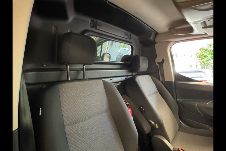 Peugeot Partner 1.6 BlueHDI Premium APPLE CARPLAY / CRUISE / TREKHAAK / CAMERA / PARKEERSENSOREN / AIRCO