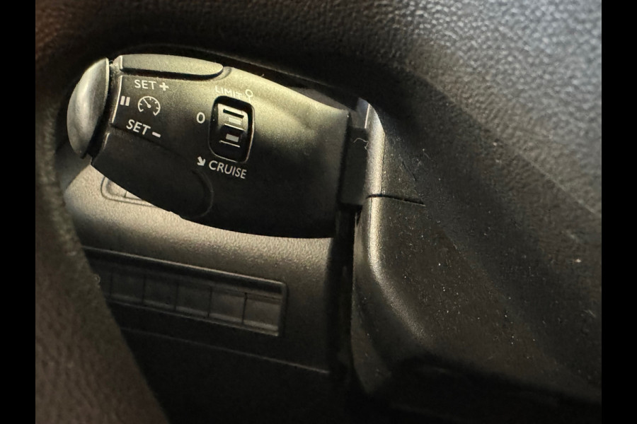 Peugeot Partner 1.6 BlueHDI Premium APPLE CARPLAY / CRUISE / TREKHAAK / CAMERA / PARKEERSENSOREN / AIRCO