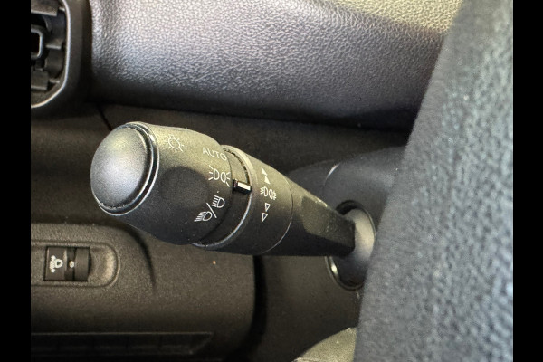 Peugeot Partner 1.6 BlueHDI Premium APPLE CARPLAY / CRUISE / TREKHAAK / CAMERA / PARKEERSENSOREN / AIRCO