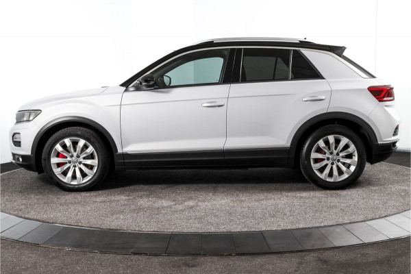 Volkswagen T-Roc 2.0 TSI 190 PK 4Motion Sport - Automaat | Dig. Cockpit | Cruise Control | Stoelverw. | PDC | NAV + App. Connect | ECC | Afn. Trekhaak | LM 17" |