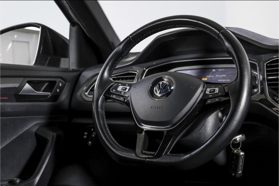 Volkswagen T-Roc 2.0 TSI 190 PK 4Motion Sport - Automaat | Dig. Cockpit | Cruise Control | Stoelverw. | PDC | NAV + App. Connect | ECC | Afn. Trekhaak | LM 17" |