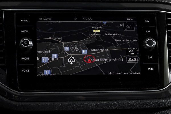 Volkswagen T-Roc 2.0 TSI 190 PK 4Motion Sport - Automaat | Dig. Cockpit | Cruise Control | Stoelverw. | PDC | NAV + App. Connect | ECC | Afn. Trekhaak | LM 17" |