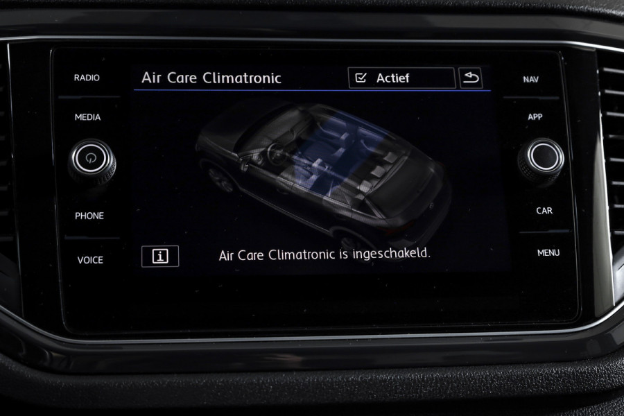 Volkswagen T-Roc 2.0 TSI 190 PK 4Motion Sport - Automaat | Dig. Cockpit | Cruise Control | Stoelverw. | PDC | NAV + App. Connect | ECC | Afn. Trekhaak | LM 17" |