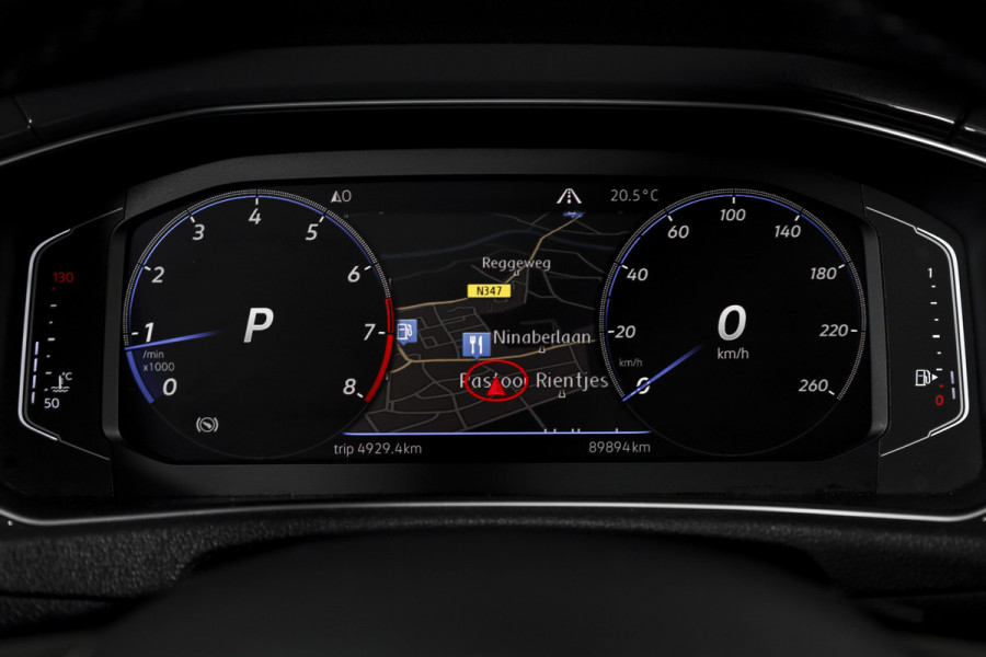 Volkswagen T-Roc 2.0 TSI 190 PK 4Motion Sport - Automaat | Dig. Cockpit | Cruise Control | Stoelverw. | PDC | NAV + App. Connect | ECC | Afn. Trekhaak | LM 17" |