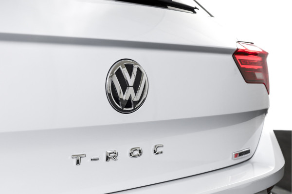 Volkswagen T-Roc 2.0 TSI 190 PK 4Motion Sport - Automaat | Dig. Cockpit | Cruise Control | Stoelverw. | PDC | NAV + App. Connect | ECC | Afn. Trekhaak | LM 17" |