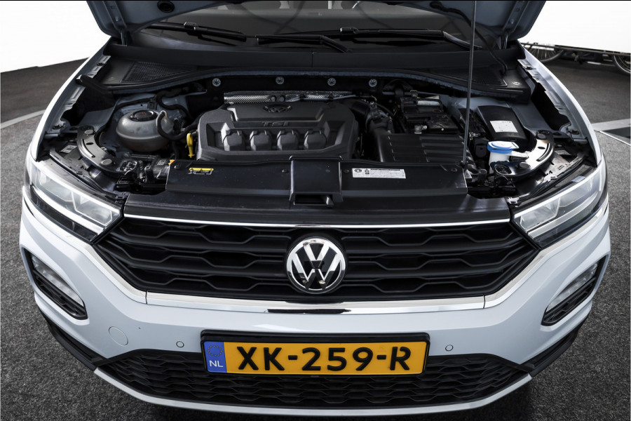 Volkswagen T-Roc 2.0 TSI 190 PK 4Motion Sport - Automaat | Dig. Cockpit | Cruise Control | Stoelverw. | PDC | NAV + App. Connect | ECC | Afn. Trekhaak | LM 17" |