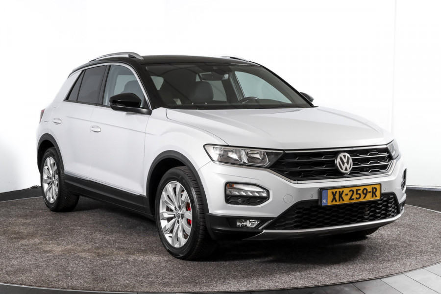 Volkswagen T-Roc 2.0 TSI 190 PK 4Motion Sport - Automaat | Dig. Cockpit | Cruise Control | Stoelverw. | PDC | NAV + App. Connect | ECC | Afn. Trekhaak | LM 17" |