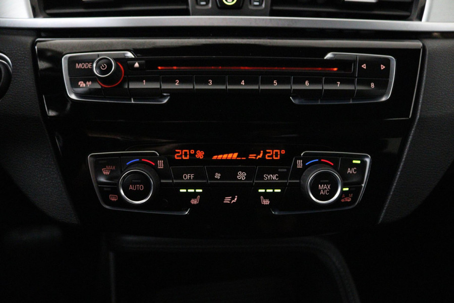 BMW X1 SDrive20i Orange Edition II