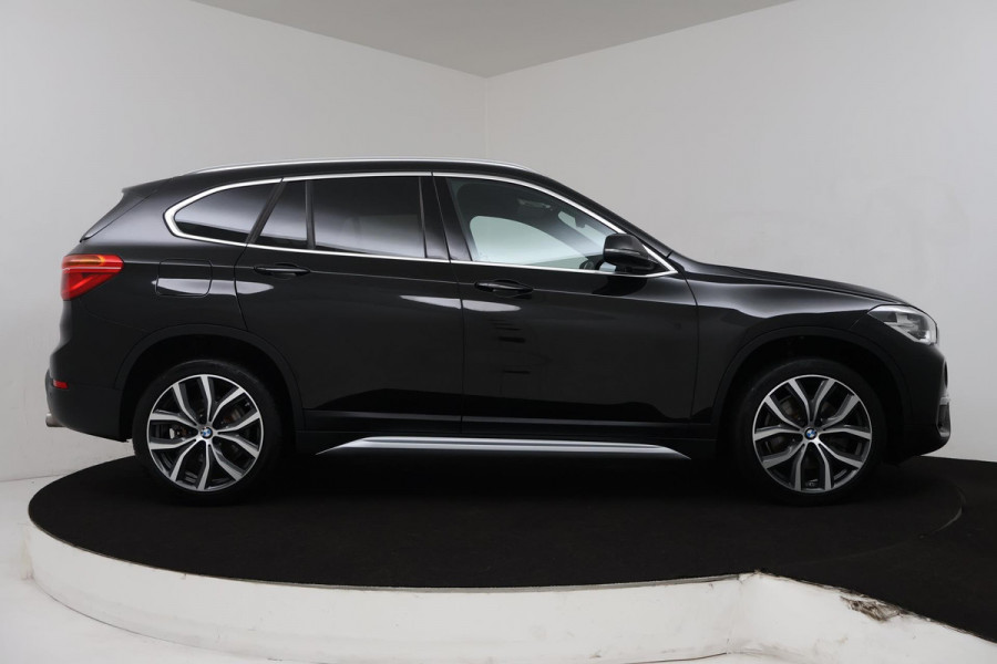 BMW X1 SDrive20i Orange Edition II