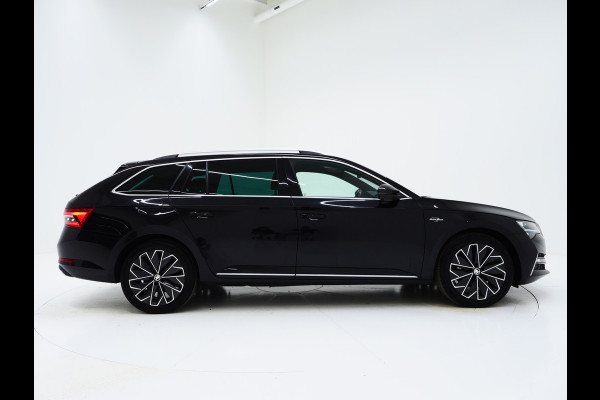 Škoda Superb Combi 1.4 TSI iV Laurin & Klement | Massage | Canton | 360 | Keyless | Adaptive Cruise | Memory | Trekhaak