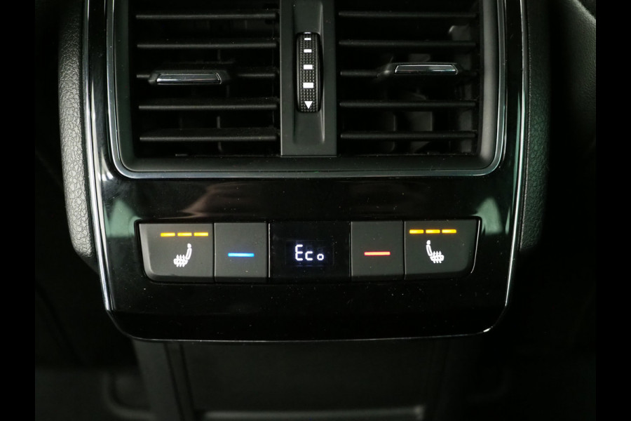 Škoda Superb Combi 1.4 TSI iV Laurin & Klement | Massage | Canton | 360 | Keyless | Adaptive Cruise | Memory | Trekhaak
