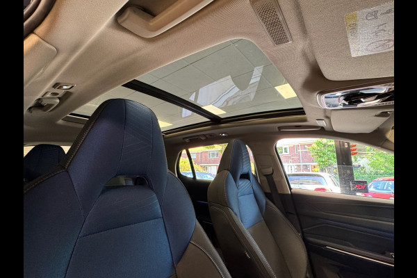 Lynk & Co 01 1.5 AUT. PLUG-IN HYBRIDE PANORAMADAK AIRCO CAMERA CRUISE PDC STOELVERWARMING APPLE CARPLAY