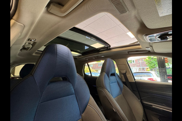 Lynk & Co 01 1.5 AUT. PLUG-IN HYBRIDE PANORAMADAK AIRCO CAMERA CRUISE PDC STOELVERWARMING APPLE CARPLAY