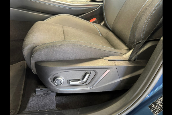 Lynk & Co 01 1.5 AUT. PLUG-IN HYBRIDE PANORAMADAK AIRCO CAMERA CRUISE PDC STOELVERWARMING APPLE CARPLAY