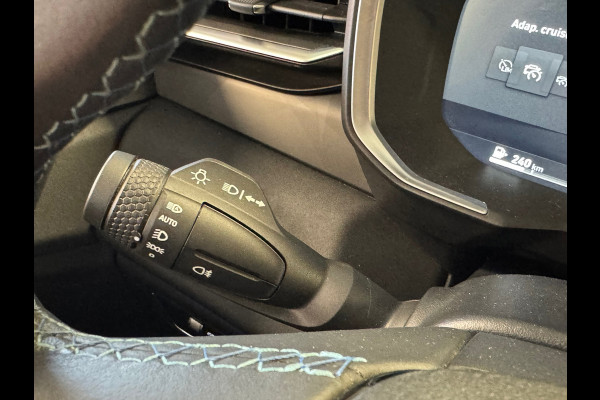 Lynk & Co 01 1.5 AUT. PLUG-IN HYBRIDE PANORAMADAK AIRCO CAMERA CRUISE PDC STOELVERWARMING APPLE CARPLAY