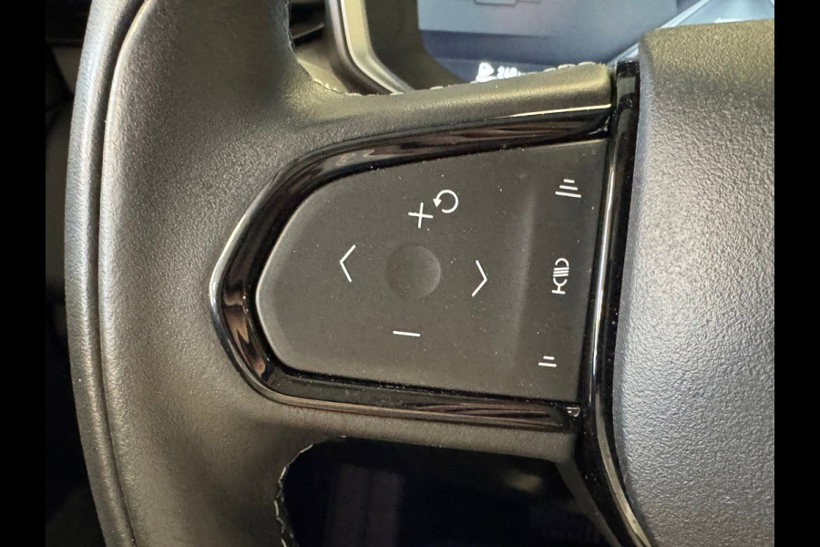 Lynk & Co 01 1.5 AUT. PLUG-IN HYBRIDE PANORAMADAK AIRCO CAMERA CRUISE PDC STOELVERWARMING APPLE CARPLAY