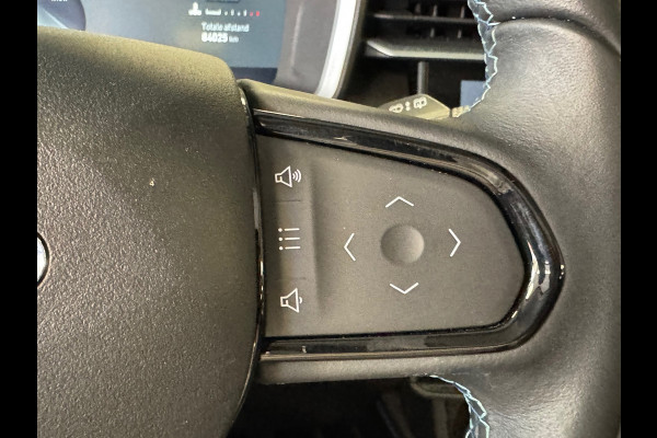 Lynk & Co 01 1.5 AUT. PLUG-IN HYBRIDE PANORAMADAK AIRCO CAMERA CRUISE PDC STOELVERWARMING APPLE CARPLAY