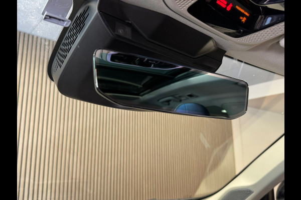 Lynk & Co 01 1.5 AUT. PLUG-IN HYBRIDE PANORAMADAK AIRCO CAMERA CRUISE PDC STOELVERWARMING APPLE CARPLAY