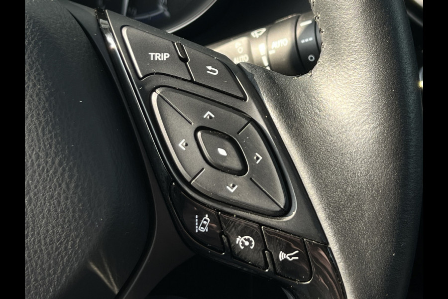 Toyota C-HR 2.0 Hybrid Team D | Navi | Camera | LED | Park Assist