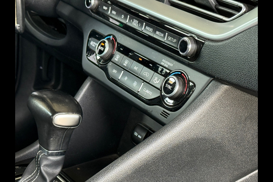 Kia Niro 1.6 GDi Hybrid DynamicLine Navi|Camera|PDC|Dealer Onderhouden