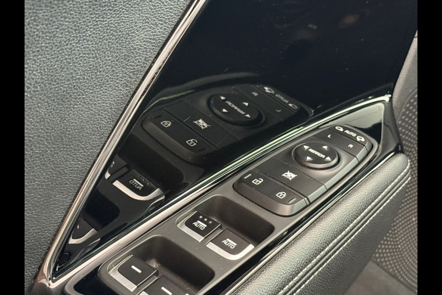 Kia Niro 1.6 GDi Hybrid DynamicLine Navi|Camera|PDC|Dealer Onderhouden