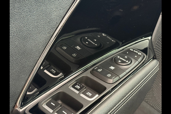 Kia Niro 1.6 GDi Hybrid DynamicLine Navi|Camera|PDC|Dealer Onderhouden
