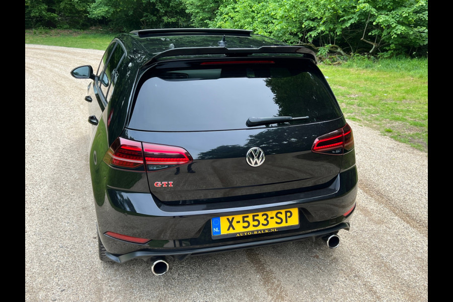 Volkswagen Golf 2.0 TSI GTI Performance | PANO + VIRTUAL + DSG |