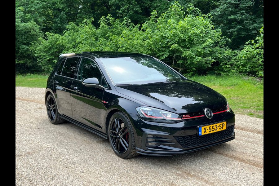 Volkswagen Golf 2.0 TSI GTI Performance | PANO + VIRTUAL + DSG |