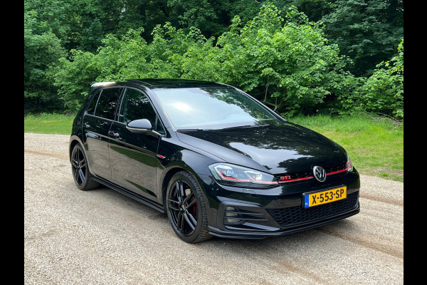 Volkswagen Golf 2.0 TSI GTI Performance | PANO + VIRTUAL + DSG |