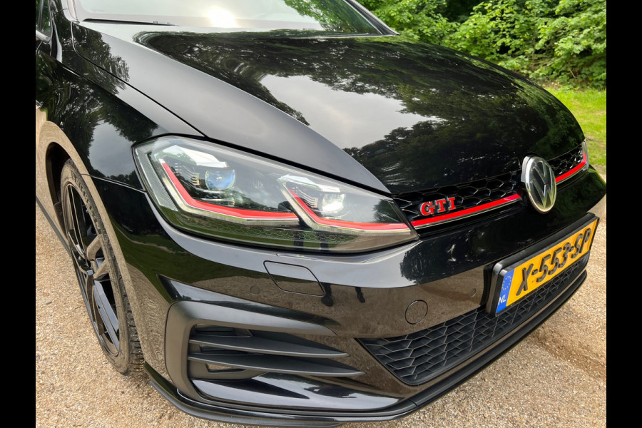 Volkswagen Golf 2.0 TSI GTI Performance | PANO + VIRTUAL + DSG |