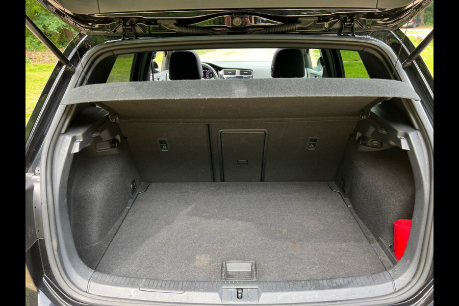 Volkswagen Golf 2.0 TSI GTI Performance | PANO + VIRTUAL + DSG |