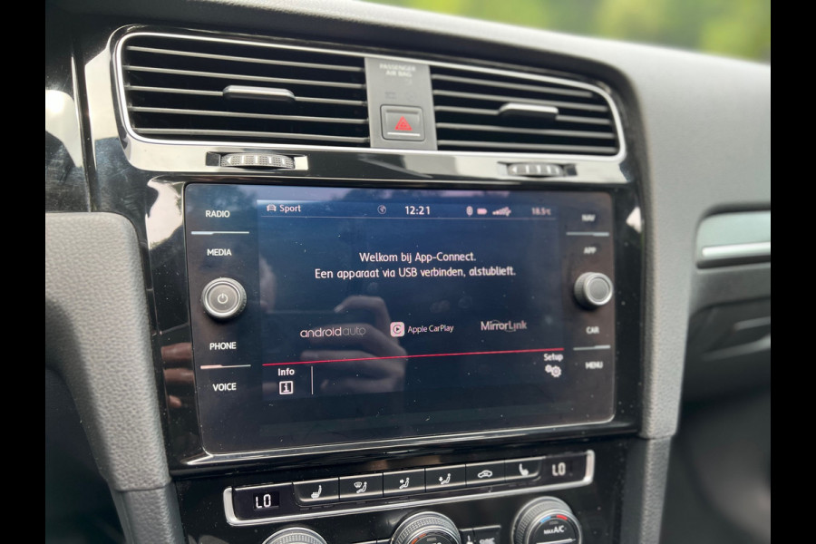 Volkswagen Golf 2.0 TSI GTI Performance | PANO + VIRTUAL + DSG |