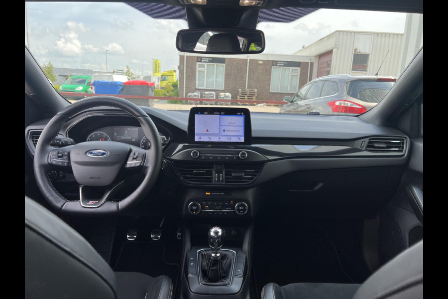 Ford FOCUS Wagon 2.3 EcoBoost ST-3 | 280PK | Adaptive cruise control | Launch control | Winter Pack | Full LED | Camera