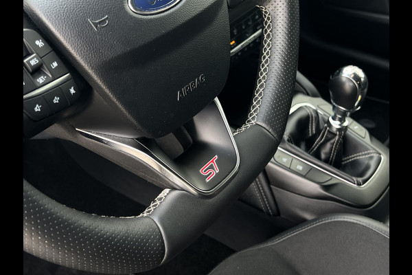 Ford FOCUS Wagon 2.3 EcoBoost ST-3 | 280PK | Adaptive cruise control | Launch control | Winter Pack | Full LED | Camera