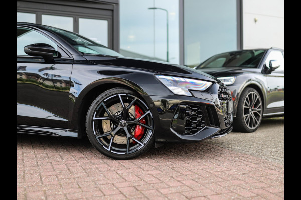 Audi A3 Limousine 2.5 TFSI RS 3 quattro | RS-Dynamic | Matrix | Keyless | B&O | Leder | Camera