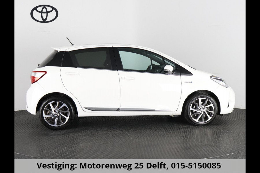 Toyota Yaris 1.5 HYBRID PREMIUM LIMITED GARANTIE 9-2028 PANODAK.NAVI.LEDER.ETC ETC