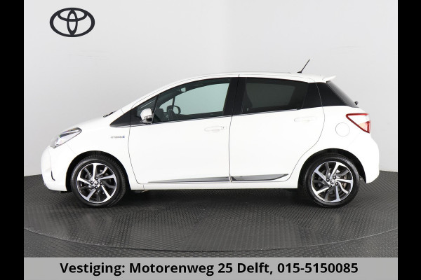 Toyota Yaris 1.5 HYBRID PREMIUM LIMITED GARANTIE 9-2028 PANODAK.NAVI.LEDER.ETC ETC