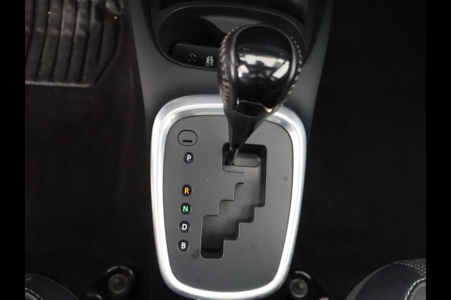 Toyota Yaris 1.5 HYBRID PREMIUM LIMITED GARANTIE 9-2028 PANODAK.NAVI.LEDER.ETC ETC
