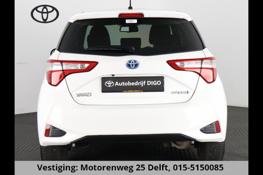 Toyota Yaris 1.5 HYBRID PREMIUM LIMITED GARANTIE 9-2028 PANODAK.NAVI.LEDER.ETC ETC