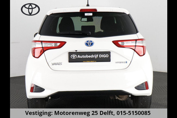 Toyota Yaris 1.5 HYBRID PREMIUM LIMITED GARANTIE 9-2028 PANODAK.NAVI.LEDER.ETC ETC