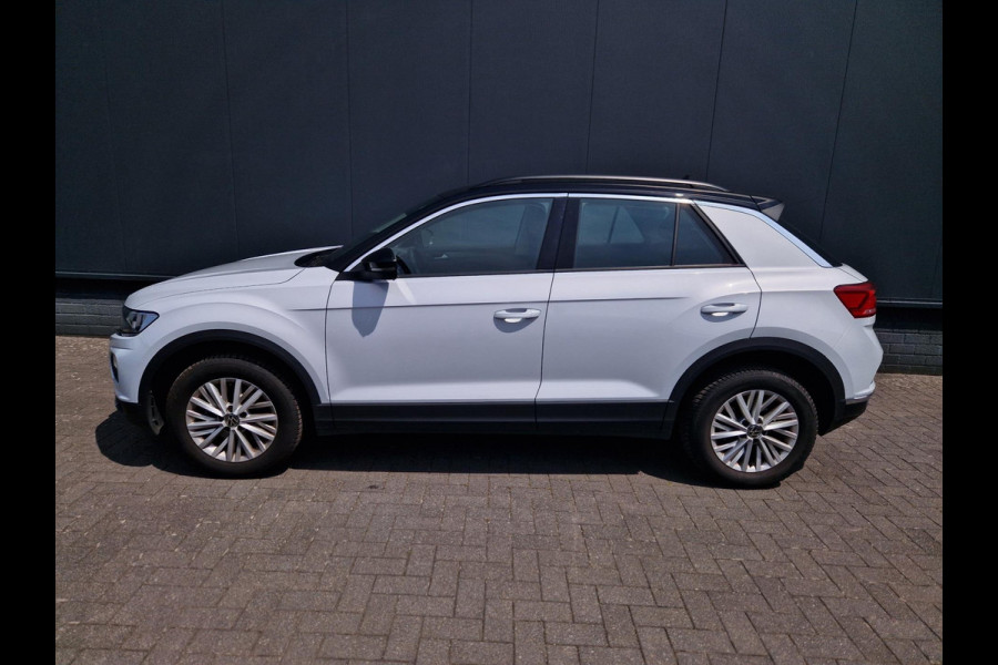 Volkswagen T-Roc 1.5 TSI 150PK Org NL NAP IQ Drive /Trekhaak /Garantie