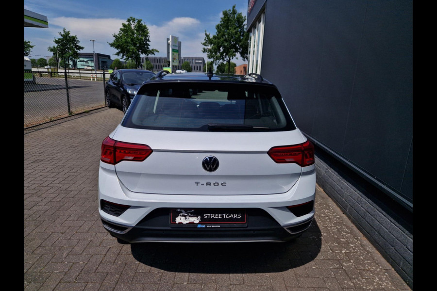 Volkswagen T-Roc 1.5 TSI 150PK Org NL NAP IQ Drive /Trekhaak /Garantie