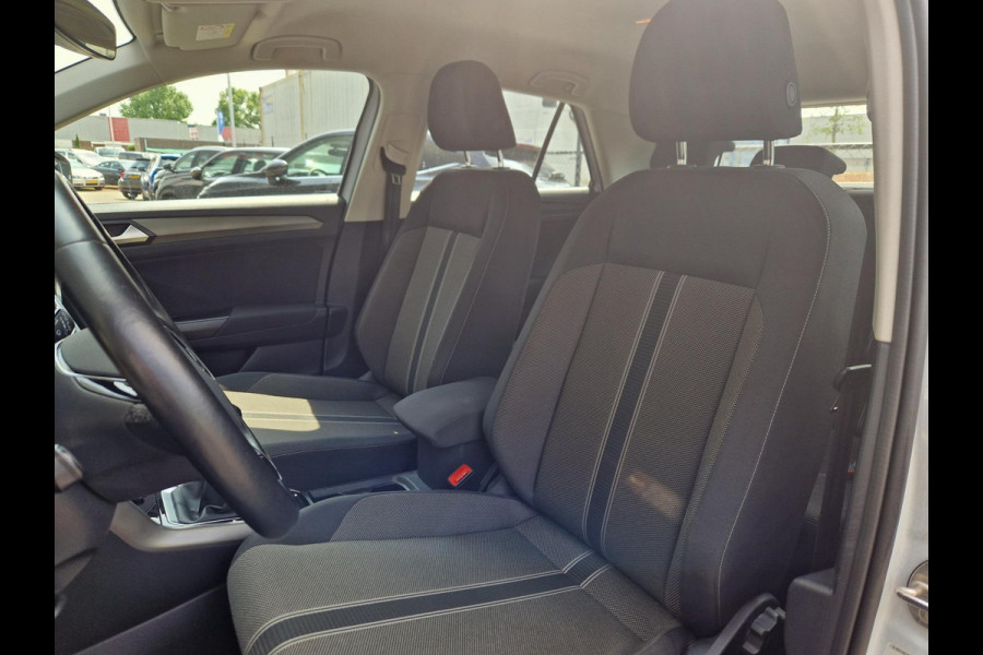 Volkswagen T-Roc 1.5 TSI 150PK Org NL NAP IQ Drive /Trekhaak /Garantie