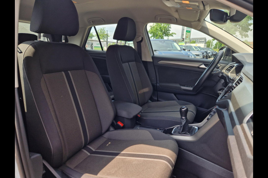 Volkswagen T-Roc 1.5 TSI 150PK Org NL NAP IQ Drive /Trekhaak /Garantie
