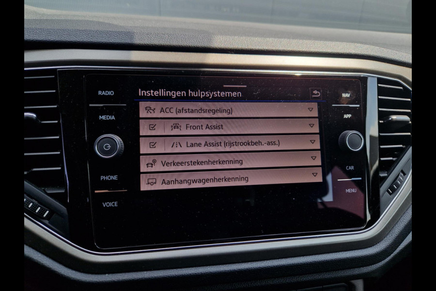 Volkswagen T-Roc 1.5 TSI 150PK Org NL NAP IQ Drive /Trekhaak /Garantie